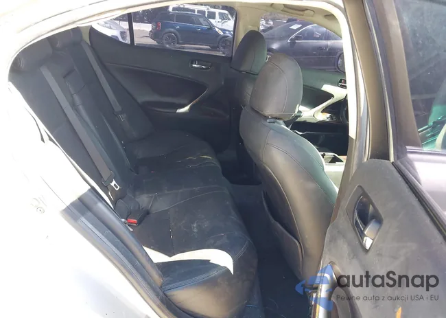 JTHBE262862004114: 44568772