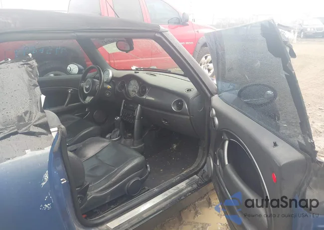 WMWRF33526TG15493: 44568947