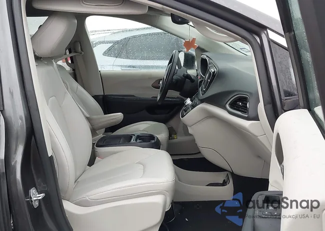 2C4RC1DG2MR603801: 44569107