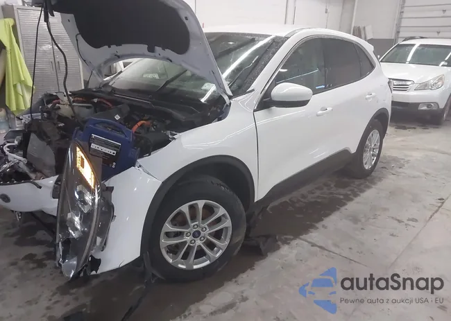 1FMCU9BZ0MUA85174: 44569122