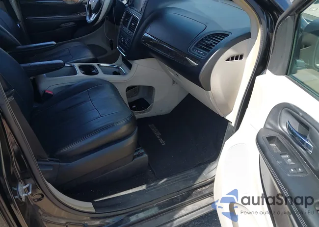 2D4RN5DG7BR660092: 44568133