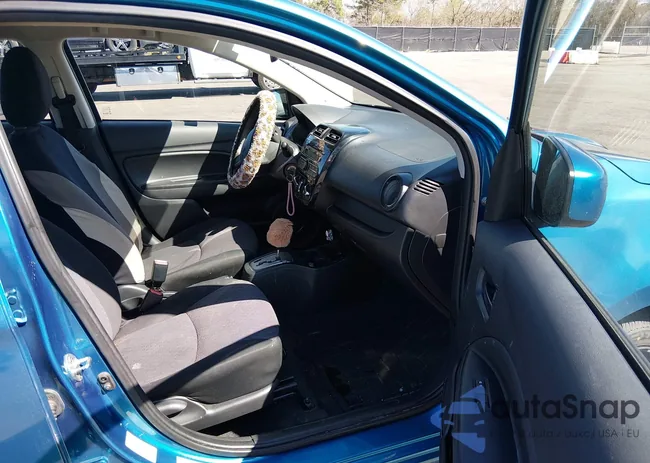 ML32A3HJ9HH015861: 44568153