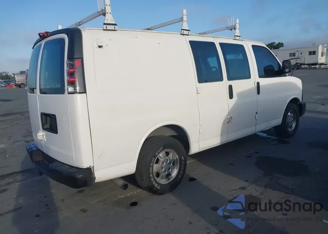 1GCFG15X241171396: 44568174