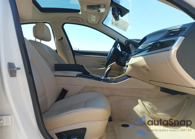 WBAFR7C58DC824426: 44568348