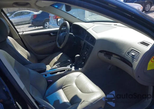 YV1SZ59HX41133959: 44568375