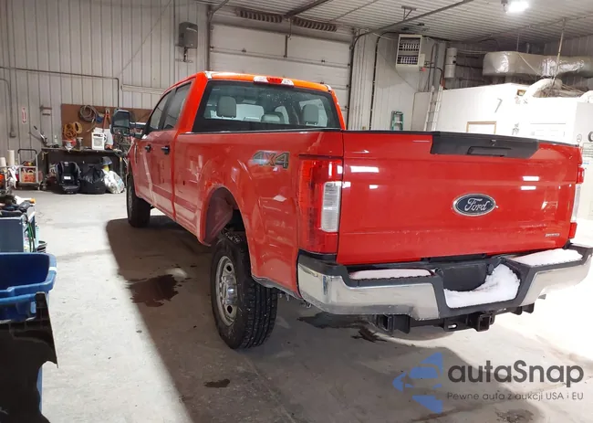 1FT7W2B62JEC83841: 44569558