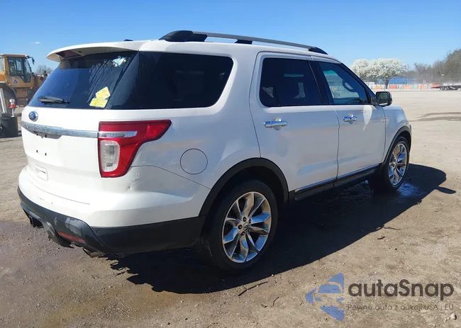 1FMHK7F83BGA78488: 44569618