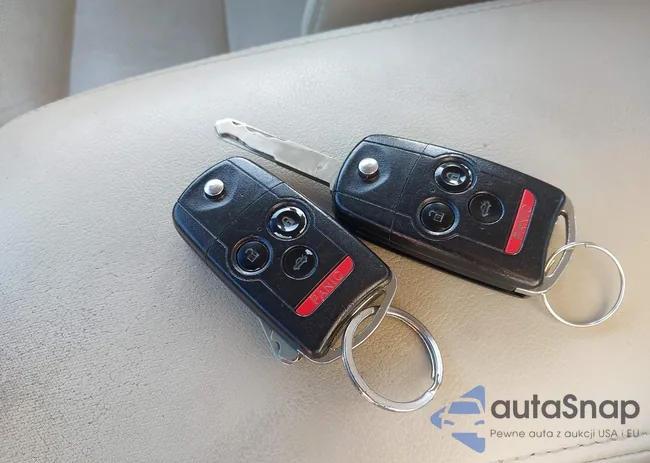 JH4CU2F66AC006652: 44569660