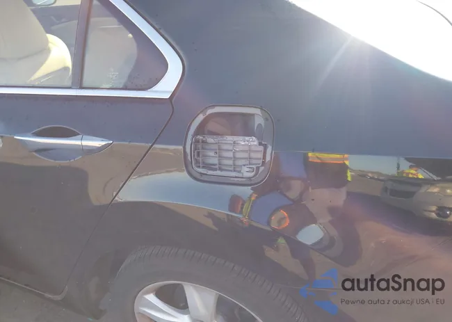 JH4CU2F66AC006652: 44569660