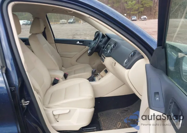 WVGAV7AX7GW524095: 44569687