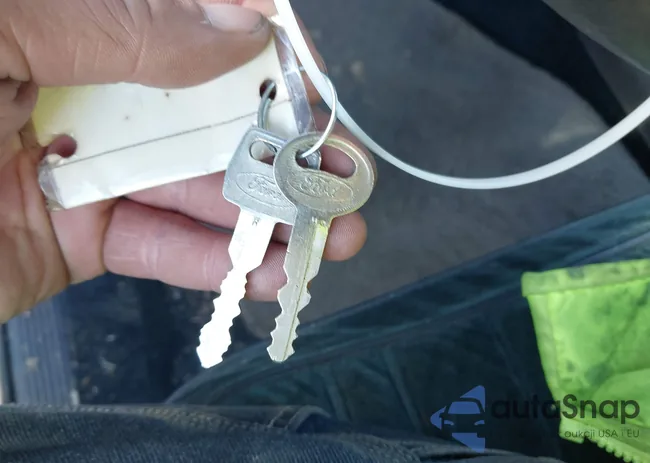 2FACP73F3LX151606: 44569995