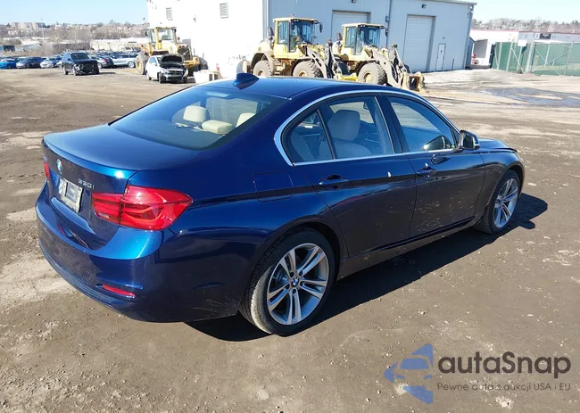 WBA8D9C56JA608262: 44570031