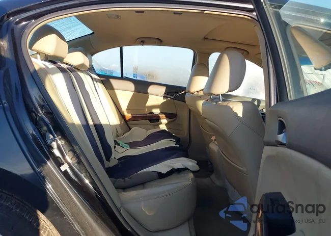 1HGCP36828A060926: 44570032