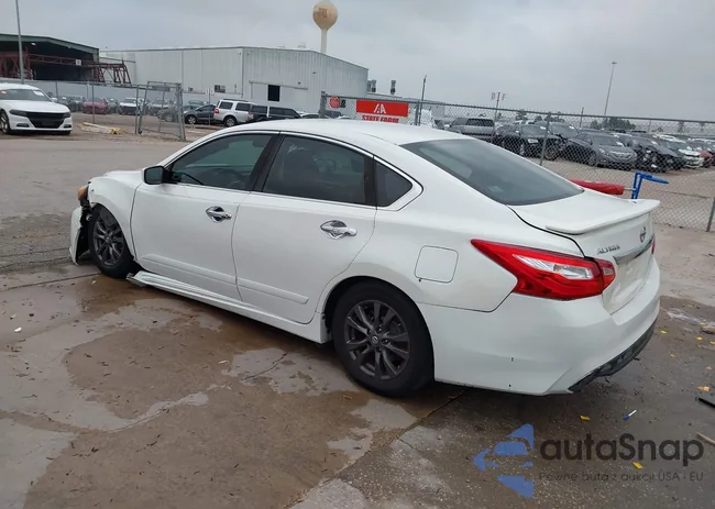 1N4AL3AP8HN330711: 44570045