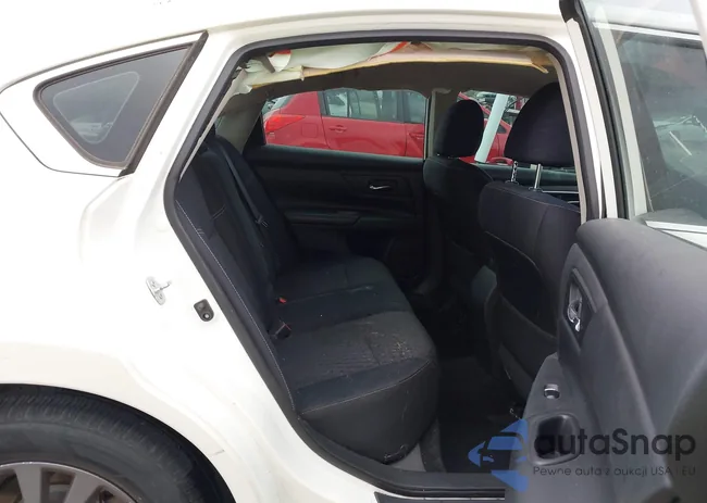 1N4AL3AP8HN330711: 44570045