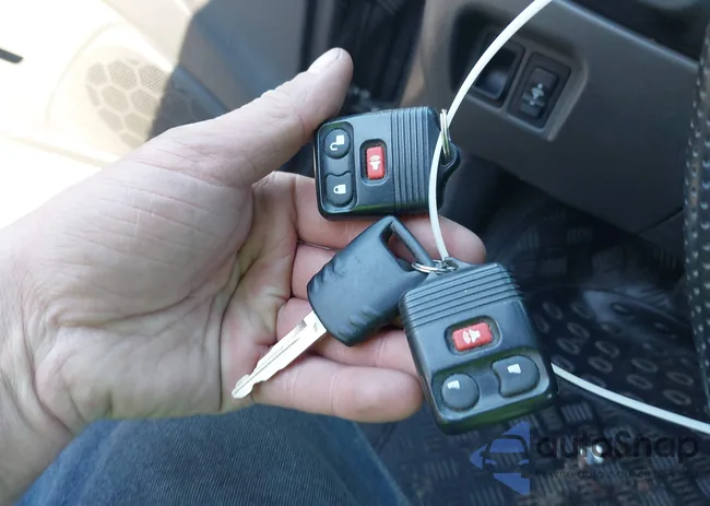 4F2CZ96196KM12454: 44569202