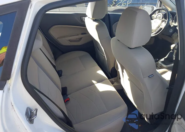 3FADP4EE3FM141083: 44569253