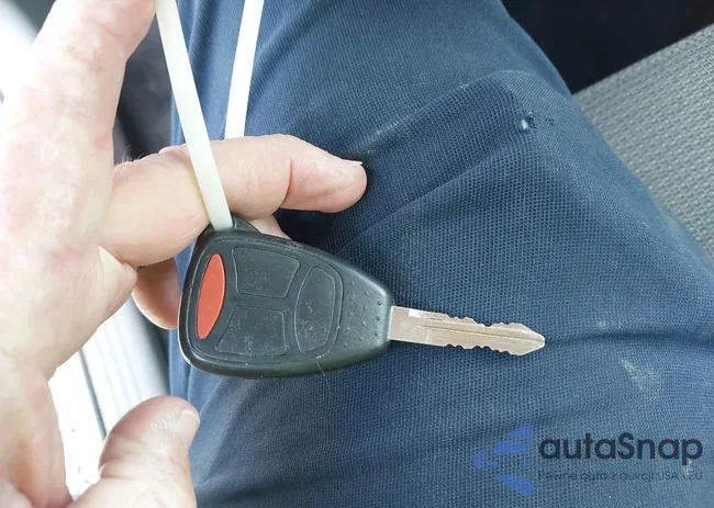 2C3KA43R46H160057: 44569320