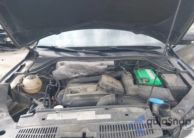 WVGAV7AX7CW524835: 44570525