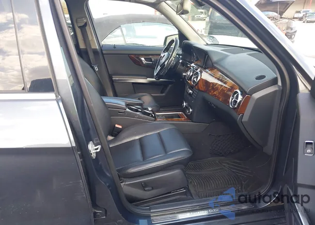 WDCGG5HBXDG001208: 44570820