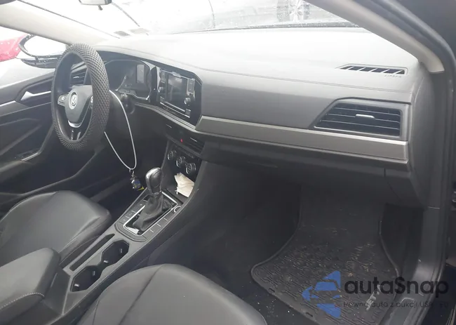 3VWC57BU5KM168785: 44570846