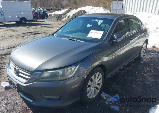 1HGCR2F85DA217430: 44570926