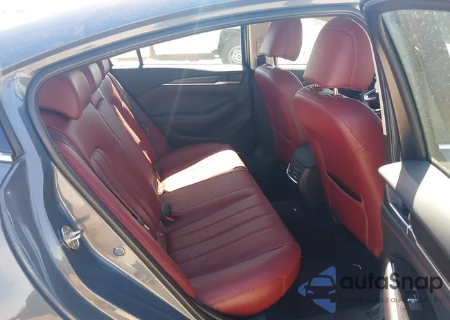 JM1GL1WY1M1618131: 44571049