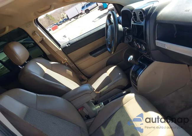 1C4NJDBB1FD426998: 44571107