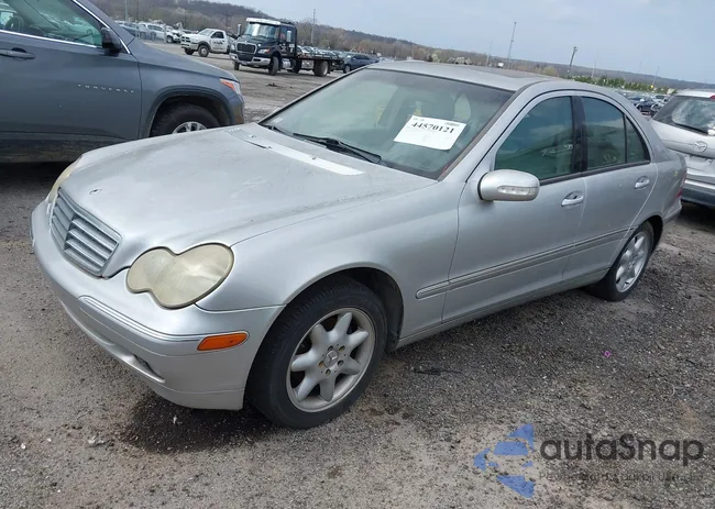 WDBRF61J53F335285: 44570121