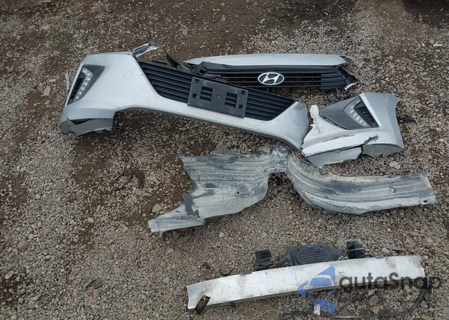 KMHC85LC3JU075094: 44570145