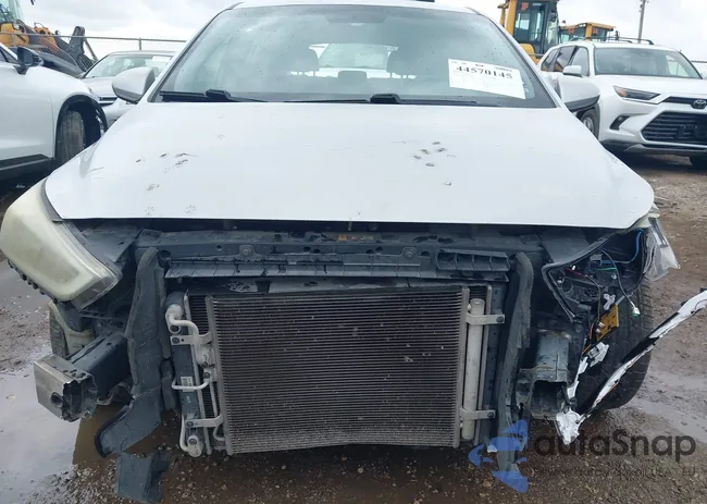 KMHC85LC3JU075094: 44570145