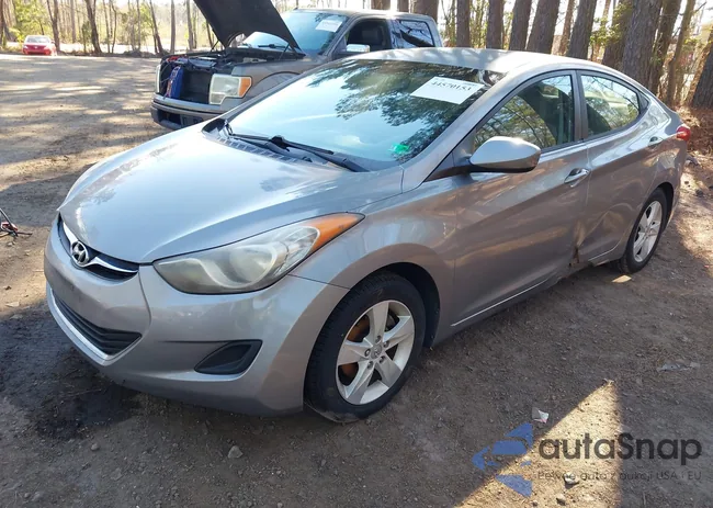 KMHDH4AE0BU107083: 44570153