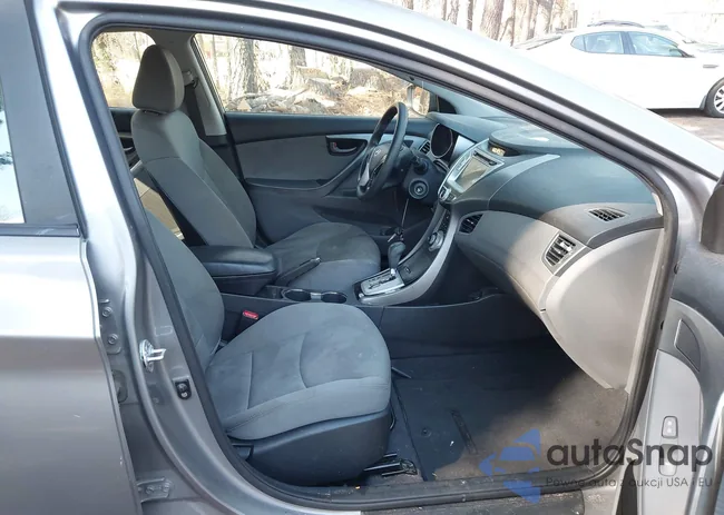 KMHDH4AE0BU107083: 44570153