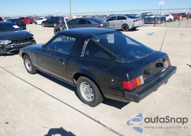 SA22C628776: 44570181