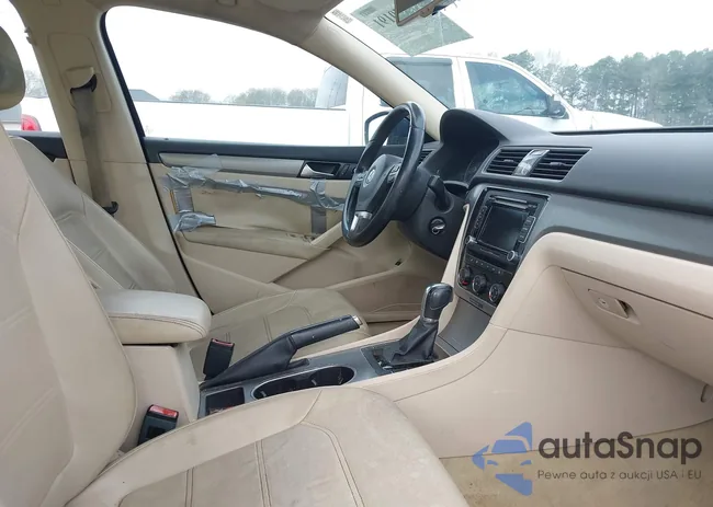 1VWBS7A30EC029926: 44570191