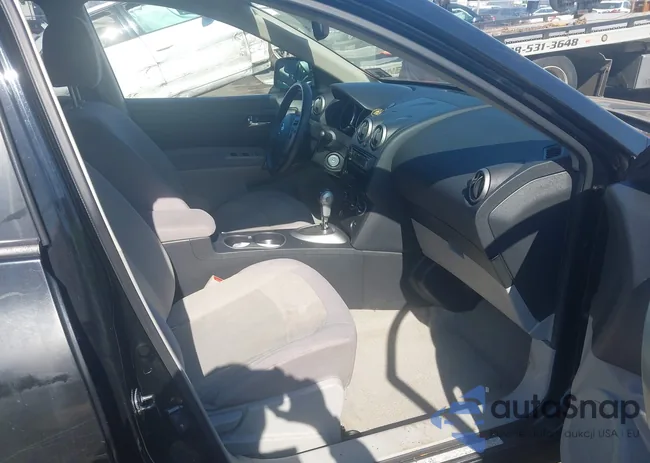 JN8AS5MV0AW610937: 44570318