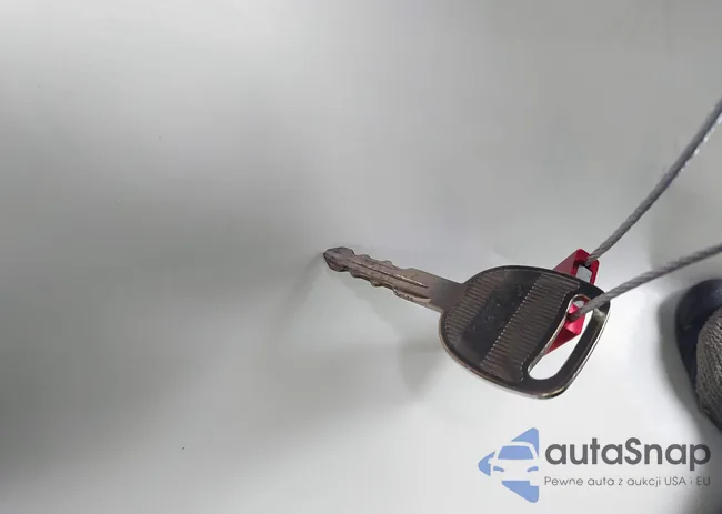 2GCEK19B761130185: 44570321