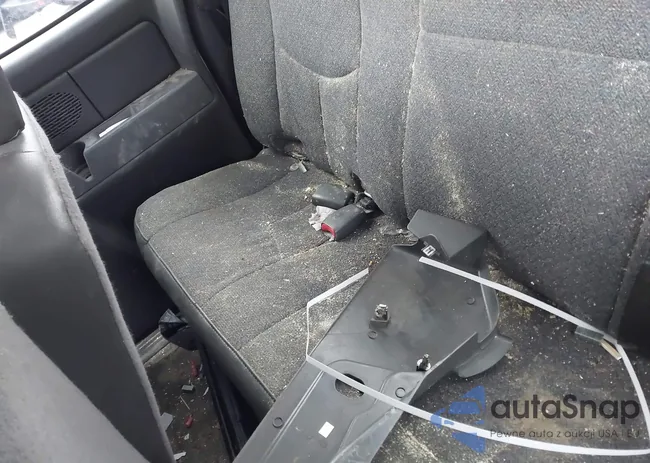 2GCEK19B761130185: 44570321