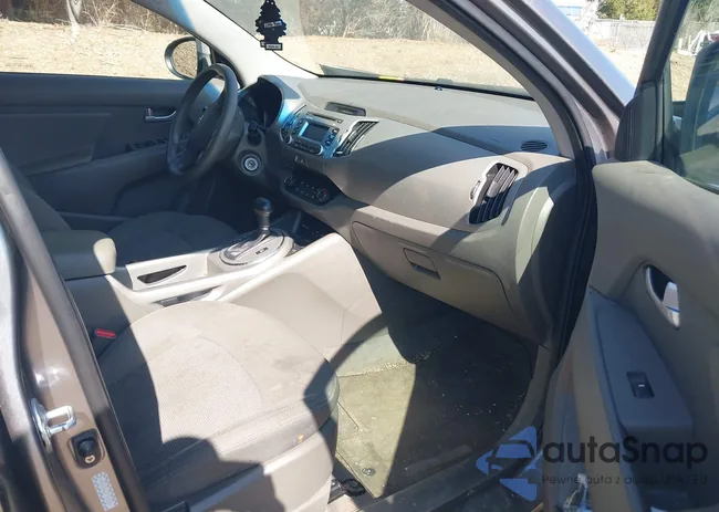 KNDPBCAC2F7792932: 44571560