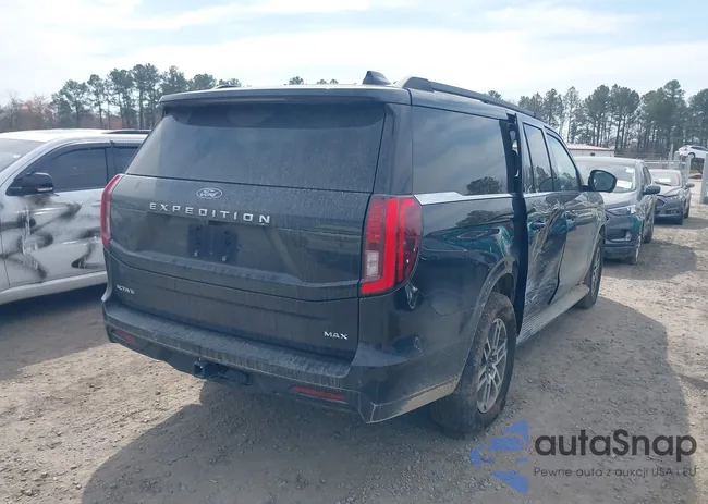 1FMJK1H80SEA17526: 44571680