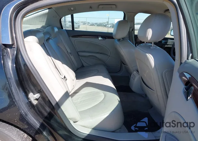 1G4HC5EM6BU136305: 44571777