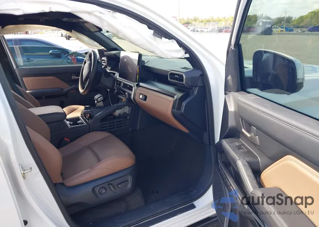 JTEVB5BR8S5010494: 44571827