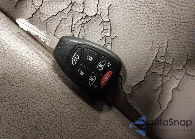 2A4GP64L16R640275: 44572603