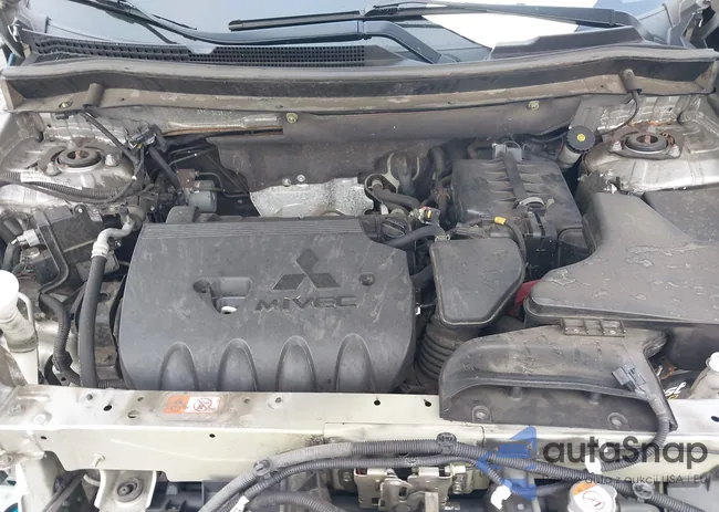 JA4AD3A33KZ025017: 44572620