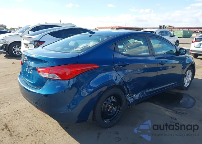 KMHDH4AE9DU951724: 44572804