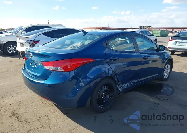 KMHDH4AE9DU951724: 44572804