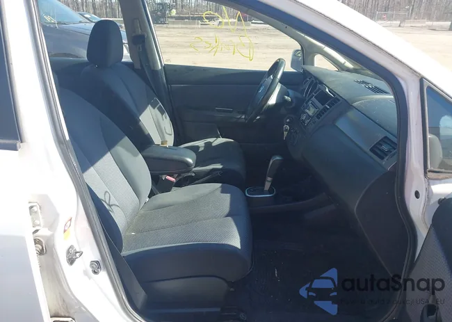 3N1BC11E69L446088: 44573053