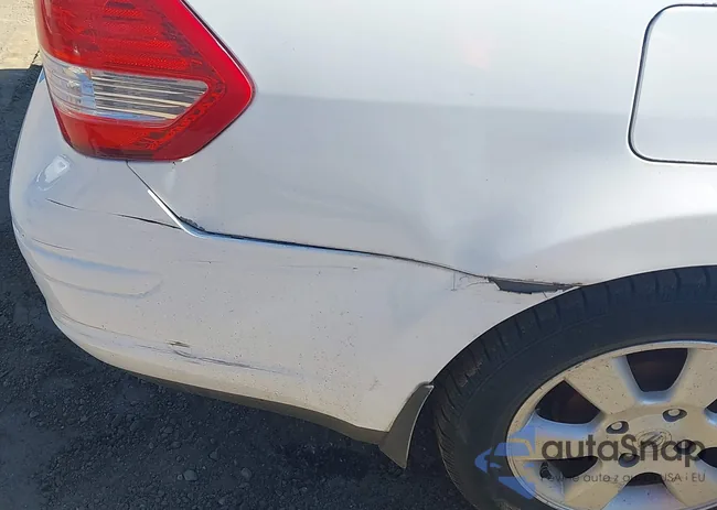 3N1BC11E69L446088: 44573053