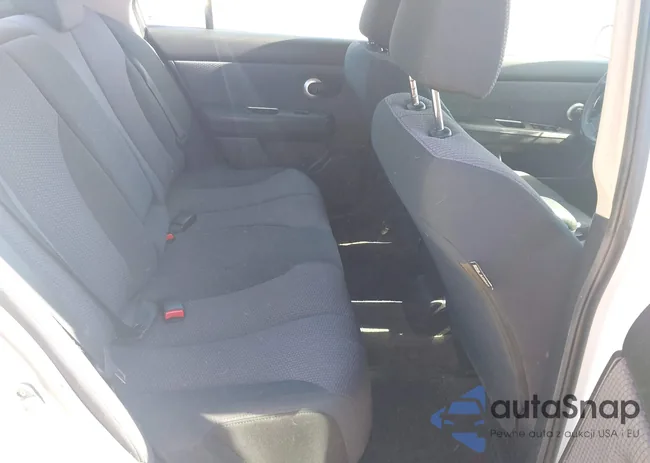 3N1BC11E69L446088: 44573053