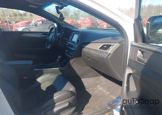 5NPE34AF0JH679733: 44572262